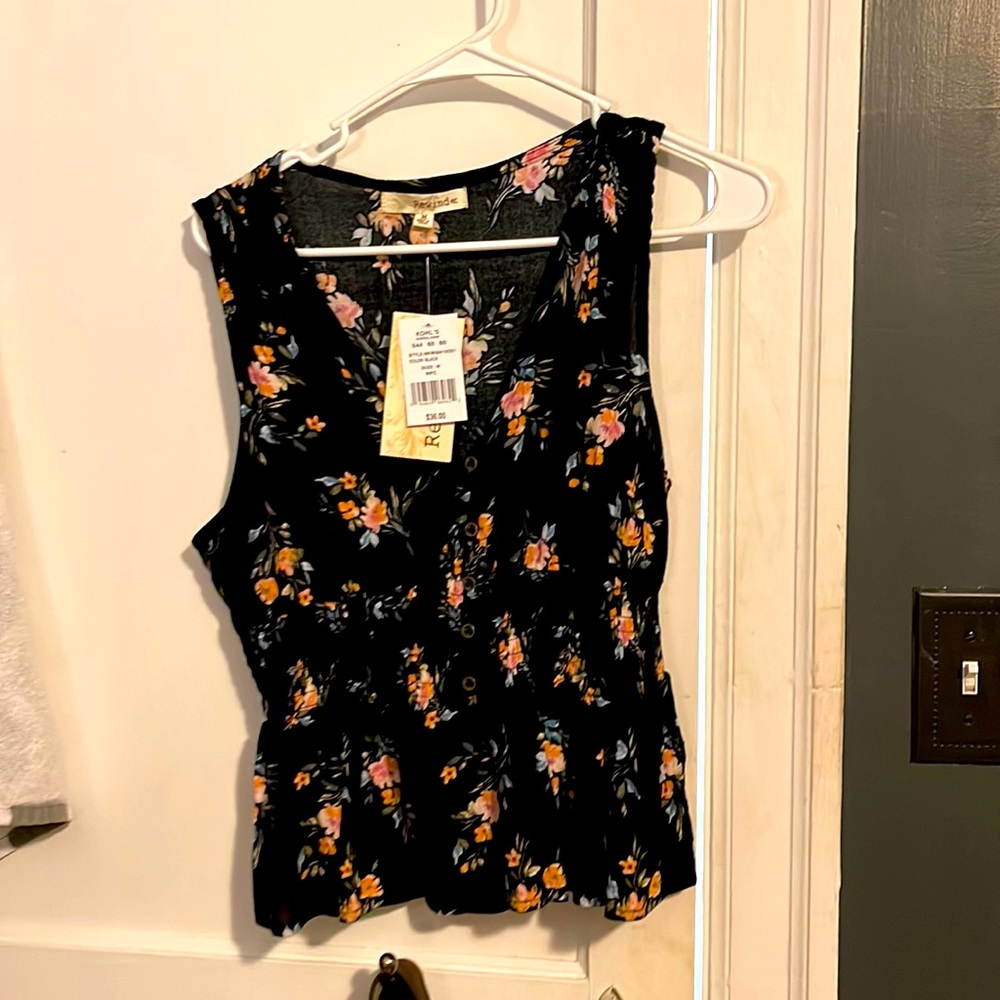 Kohl’s woman’s size M new with tags